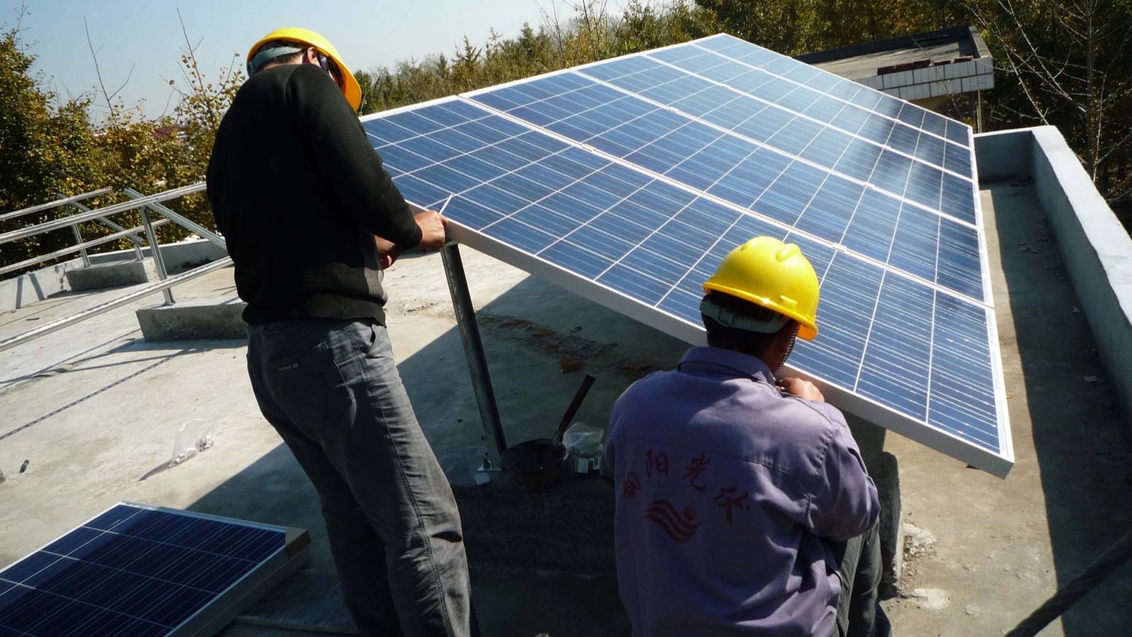 Installation photograph from the supplied article; project location and delivery linkage are not stated.